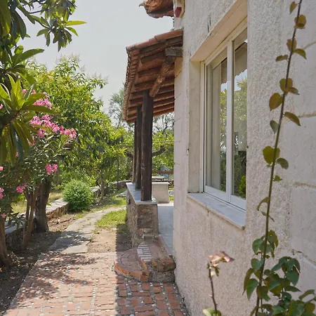 Polas Residencies Hotel apartamentowy 3*